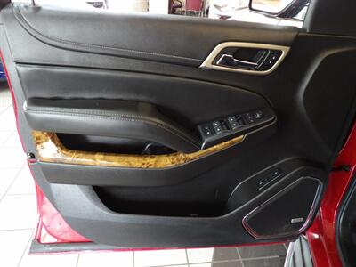 2015 GMC Yukon Denali 4DR SUV 4X4   - Photo 22 - Hamilton, OH 45015