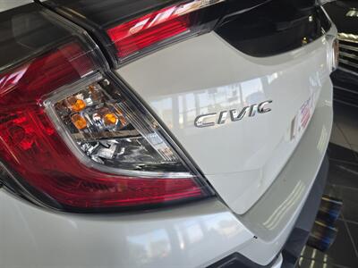 2018 Honda Civic EX 4DR HATCHBACK - Photo 25 - Hamilton, OH 45015