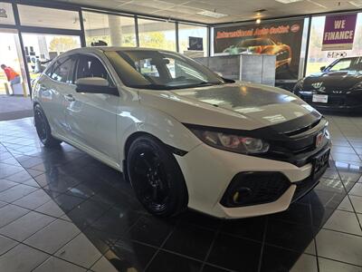 2018 Honda Civic EX 4DR HATCHBACK - Photo 4 - Hamilton, OH 45015