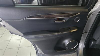 2015 Lexus NX300h   - Photo 24 - Hamilton, OH 45015