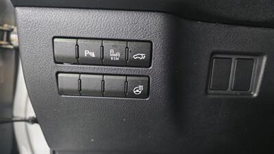 2015 Lexus NX300h   - Photo 20 - Hamilton, OH 45015