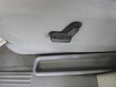 2010 Chrysler Town & Country Touring 4DR MINI-VAN   - Photo 18 - Hamilton, OH 45015