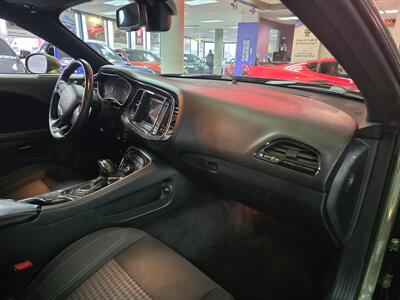 2018 Dodge Challenger SXT 2DR COUPE   - Photo 12 - Hamilton, OH 45015