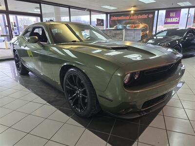 2018 Dodge Challenger SXT 2DR COUPE   - Photo 3 - Hamilton, OH 45015