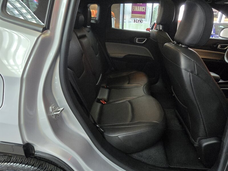 2025 Jeep Compass Limited 4DR SUV 4X4 - Photo 16 - Hamilton, OH 45015