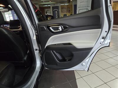 2025 Jeep Compass Limited 4DR SUV 4X4 - Photo 15 - Hamilton, OH 45015