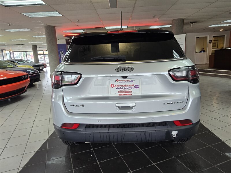 2025 Jeep Compass Limited 4DR SUV 4X4 - Photo 4 - Hamilton, OH 45015