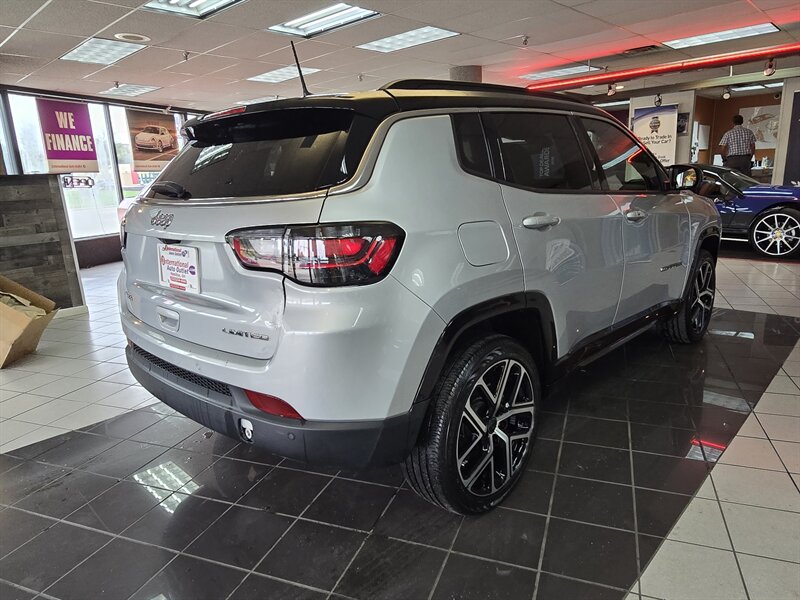 2025 Jeep Compass Limited 4DR SUV 4X4 - Photo 3 - Hamilton, OH 45015