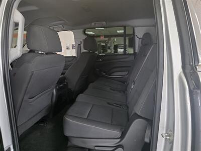 2016 Chevrolet Suburban LS 4DR SUV 4X4   - Photo 15 - Hamilton, OH 45015