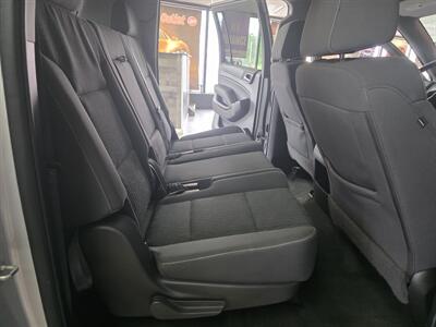 2016 Chevrolet Suburban LS 4DR SUV 4X4   - Photo 23 - Hamilton, OH 45015