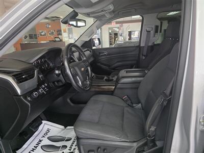 2016 Chevrolet Suburban LS 4DR SUV 4X4   - Photo 13 - Hamilton, OH 45015