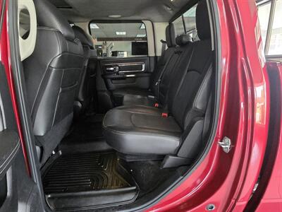 2015 RAM 1500 Laramie CREW CAB 4X4/V8 - Photo 11 - Hamilton, OH 45015