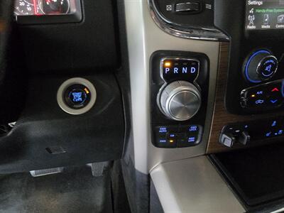 2015 RAM 1500 Laramie CREW CAB 4X4/V8 - Photo 32 - Hamilton, OH 45015