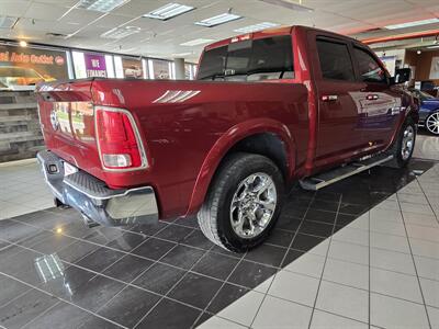 2015 RAM 1500 Laramie CREW CAB 4X4/V8 - Photo 4 - Hamilton, OH 45015