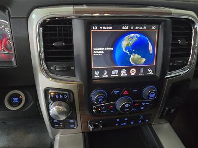 2015 RAM 1500 Laramie CREW CAB 4X4/V8 - Photo 28 - Hamilton, OH 45015