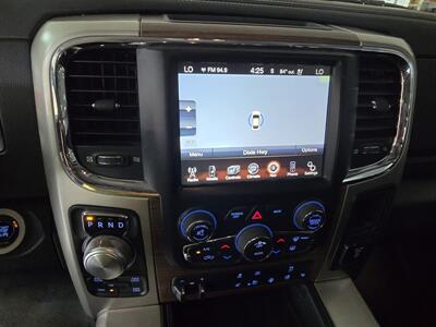2015 RAM 1500 Laramie CREW CAB 4X4/V8 - Photo 29 - Hamilton, OH 45015