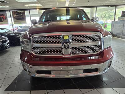 2015 RAM 1500 Laramie CREW CAB 4X4/V8 - Photo 2 - Hamilton, OH 45015