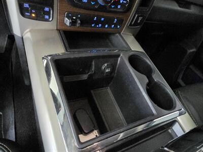 2015 RAM 1500 Laramie CREW CAB 4X4/V8 - Photo 23 - Hamilton, OH 45015