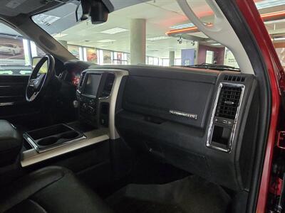 2015 RAM 1500 Laramie CREW CAB 4X4/V8 - Photo 14 - Hamilton, OH 45015