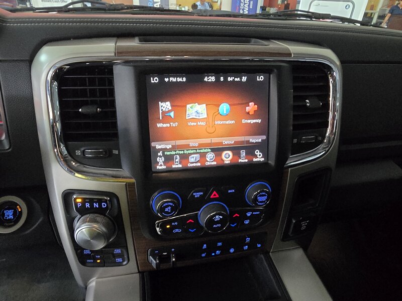 2015 RAM 1500 Laramie CREW CAB 4X4/V8 - Photo 31 - Hamilton, OH 45015