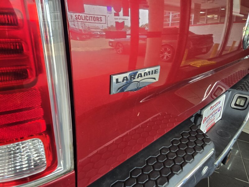 2015 RAM 1500 Laramie CREW CAB 4X4/V8 - Photo 37 - Hamilton, OH 45015