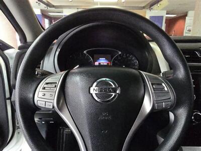 2015 Nissan Altima 2.5 S 4DR SEDAN   - Photo 24 - Hamilton, OH 45015