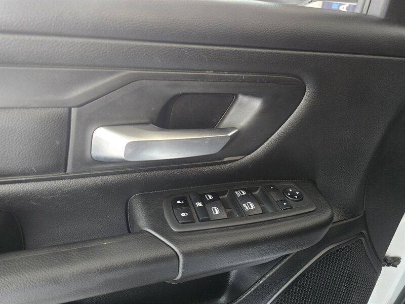 2022 RAM 1500 Tradesman - Photo 21 - Hamilton, OH 45015
