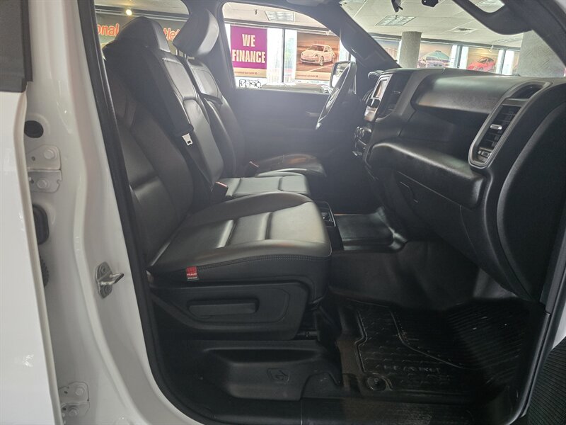 2022 RAM 1500 Tradesman - Photo 14 - Hamilton, OH 45015