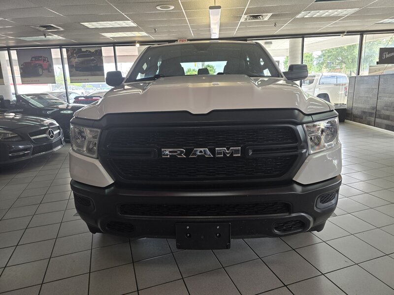 2022 RAM 1500 Tradesman - Photo 2 - Hamilton, OH 45015