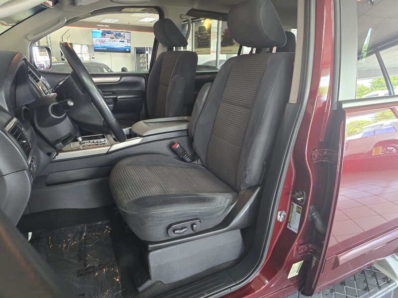 2012 Nissan Armada SV 4DR SUV AWD - Photo 9 - Hamilton, OH 45015