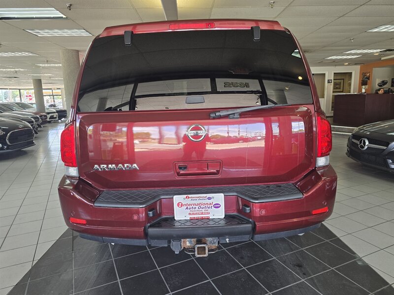 2012 Nissan Armada SV 4DR SUV AWD - Photo 5 - Hamilton, OH 45015