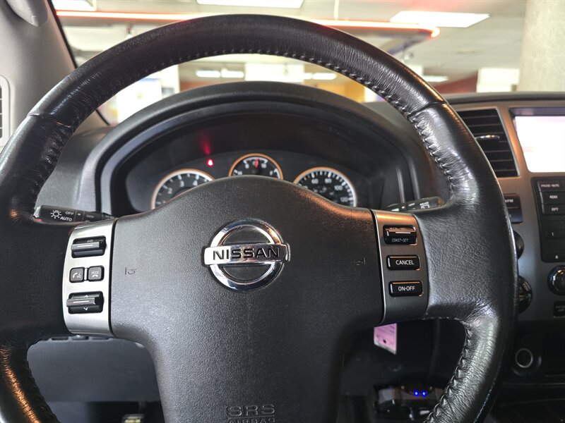 2012 Nissan Armada SV 4DR SUV AWD - Photo 27 - Hamilton, OH 45015