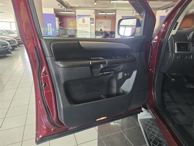 2012 Nissan Armada SV 4DR SUV AWD - Photo 7 - Hamilton, OH 45015