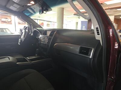 2012 Nissan Armada SV 4DR SUV AWD - Photo 15 - Hamilton, OH 45015