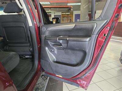 2012 Nissan Armada SV 4DR SUV AWD - Photo 17 - Hamilton, OH 45015