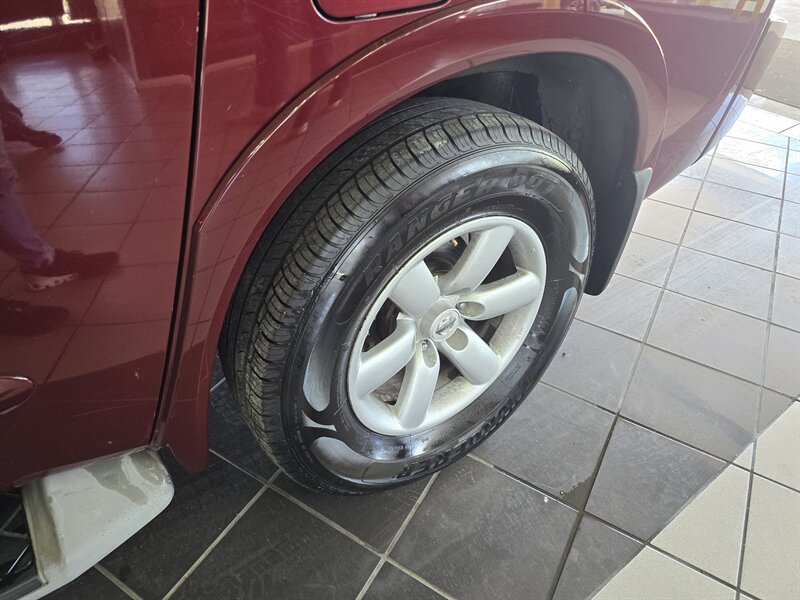 2012 Nissan Armada SV 4DR SUV AWD - Photo 38 - Hamilton, OH 45015