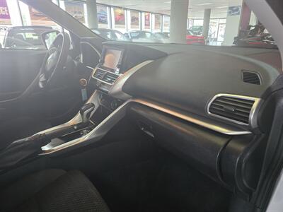 2020 Mitsubishi Eclipse ES   - Photo 13 - Hamilton, OH 45015