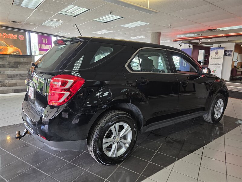 2016 Chevrolet Equinox LS 4DR SUV - Photo 5 - Hamilton, OH 45015