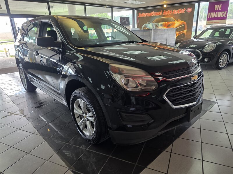 2016 Chevrolet Equinox LS 4DR SUV - Photo 4 - Hamilton, OH 45015