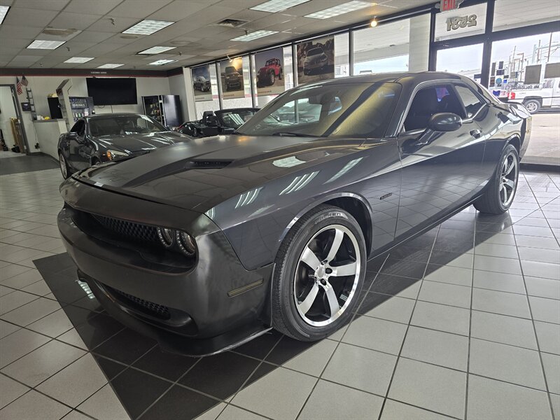 2017 Dodge Challenger R/T   - Photo 1 - Hamilton, OH 45015