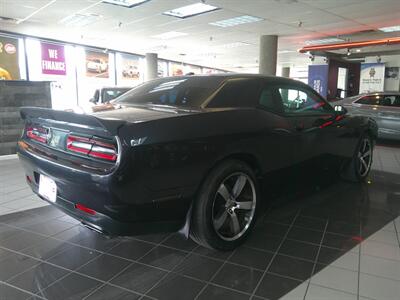 2017 Dodge Challenger R/T 2DR COUPE   - Photo 5 - Hamilton, OH 45015