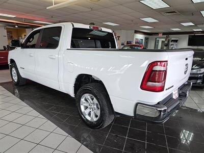 2024 RAM 1500 Laramie CREW CAB/HEMI   - Photo 8 - Hamilton, OH 45015