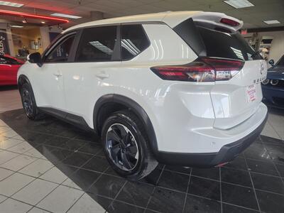 2024 Nissan Rogue SV 4DR SUV - Photo 6 - Hamilton, OH 45015