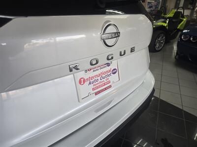 2024 Nissan Rogue SV 4DR SUV - Photo 29 - Hamilton, OH 45015