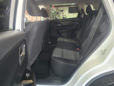 2024 Nissan Rogue SV 4DR SUV - Photo 11 - Hamilton, OH 45015