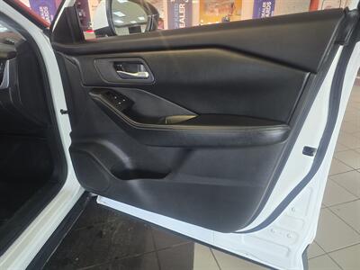 2024 Nissan Rogue SV 4DR SUV - Photo 12 - Hamilton, OH 45015