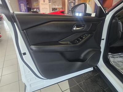 2024 Nissan Rogue SV 4DR SUV - Photo 7 - Hamilton, OH 45015