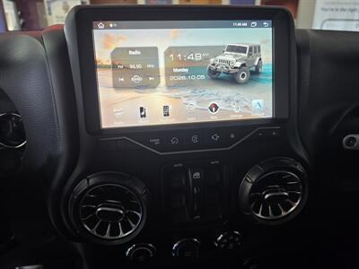 2013 Jeep Wrangler UNLIMITED RUBICON 4DR SUV 4X4/10TH ANNIVERSARY - Photo 22 - Hamilton, OH 45015