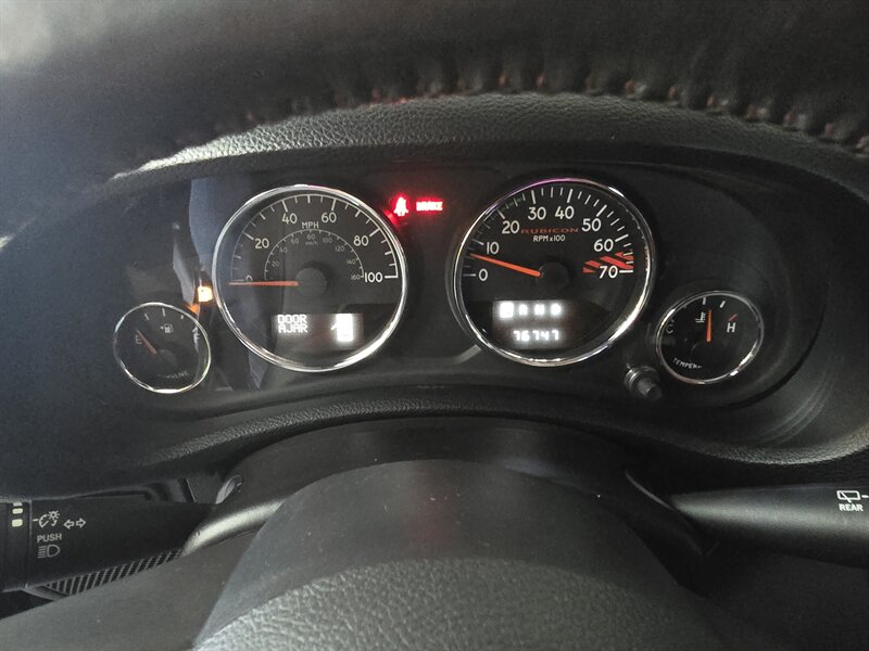 2013 Jeep Wrangler UNLIMITED RUBICON 4DR SUV 4X4/10TH ANNIVERSARY - Photo 29 - Hamilton, OH 45015