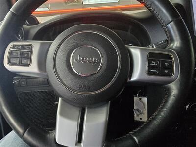 2013 Jeep Wrangler UNLIMITED RUBICON 4DR SUV 4X4/10TH ANNIVERSARY - Photo 28 - Hamilton, OH 45015